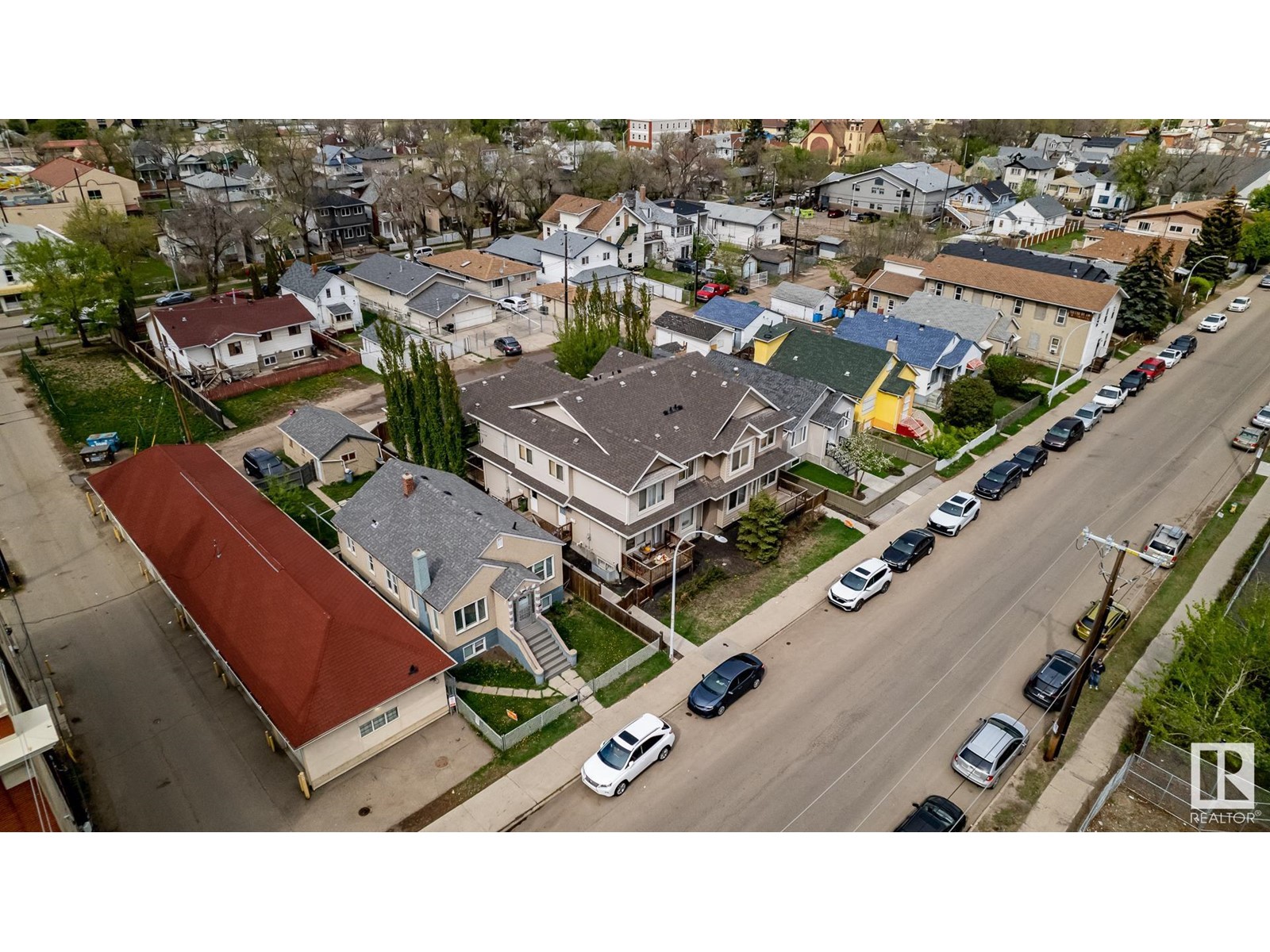 9648 106 AV NW