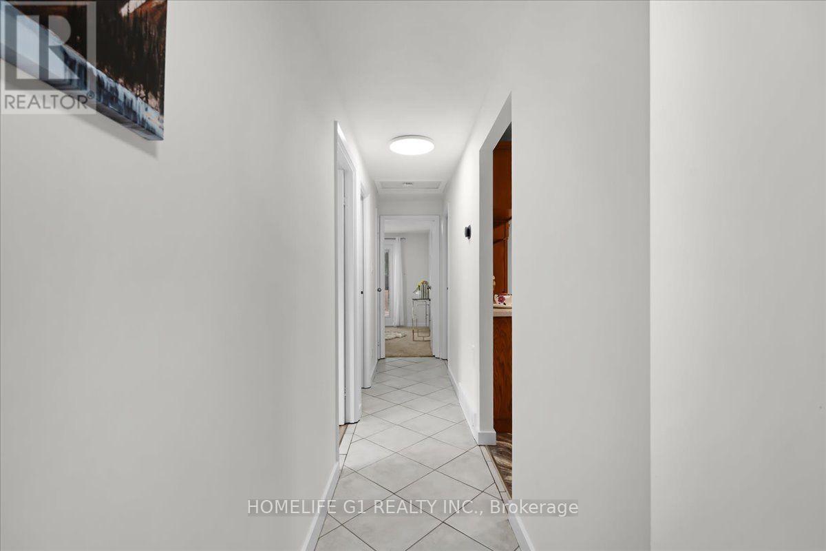 19 MILTON AVENUE W