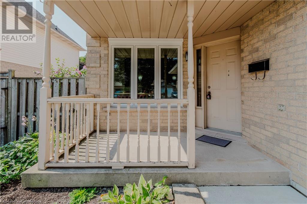 195 DUNCAIRN Crescent