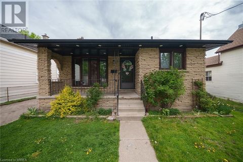 70 OAK Street Brantford ON N3T2B1