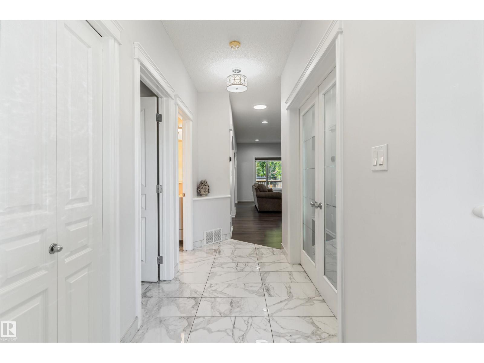 1075 MCKINNEY GR NW
