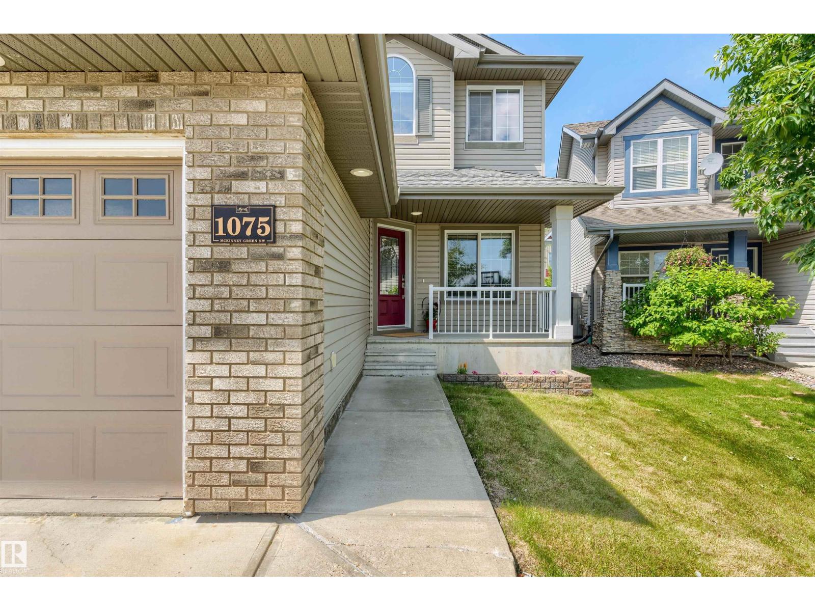 1075 MCKINNEY GR NW