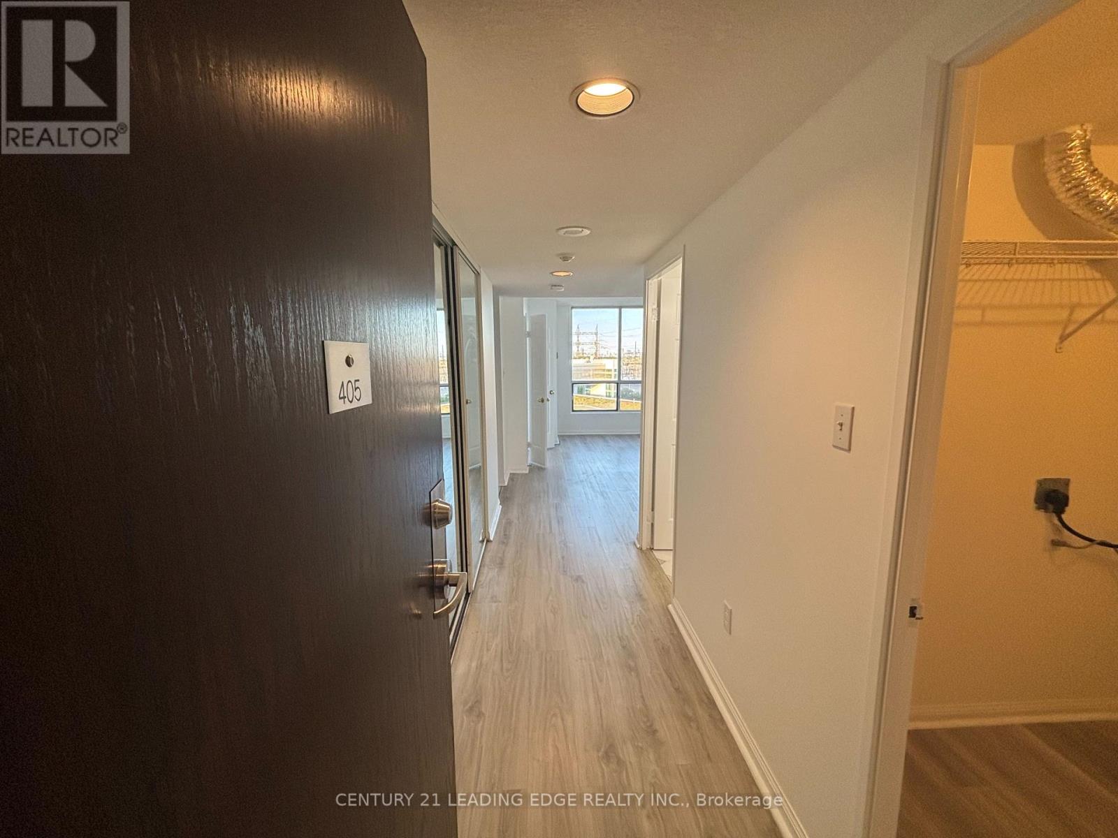 405 - 101 SUBWAY CRESCENT