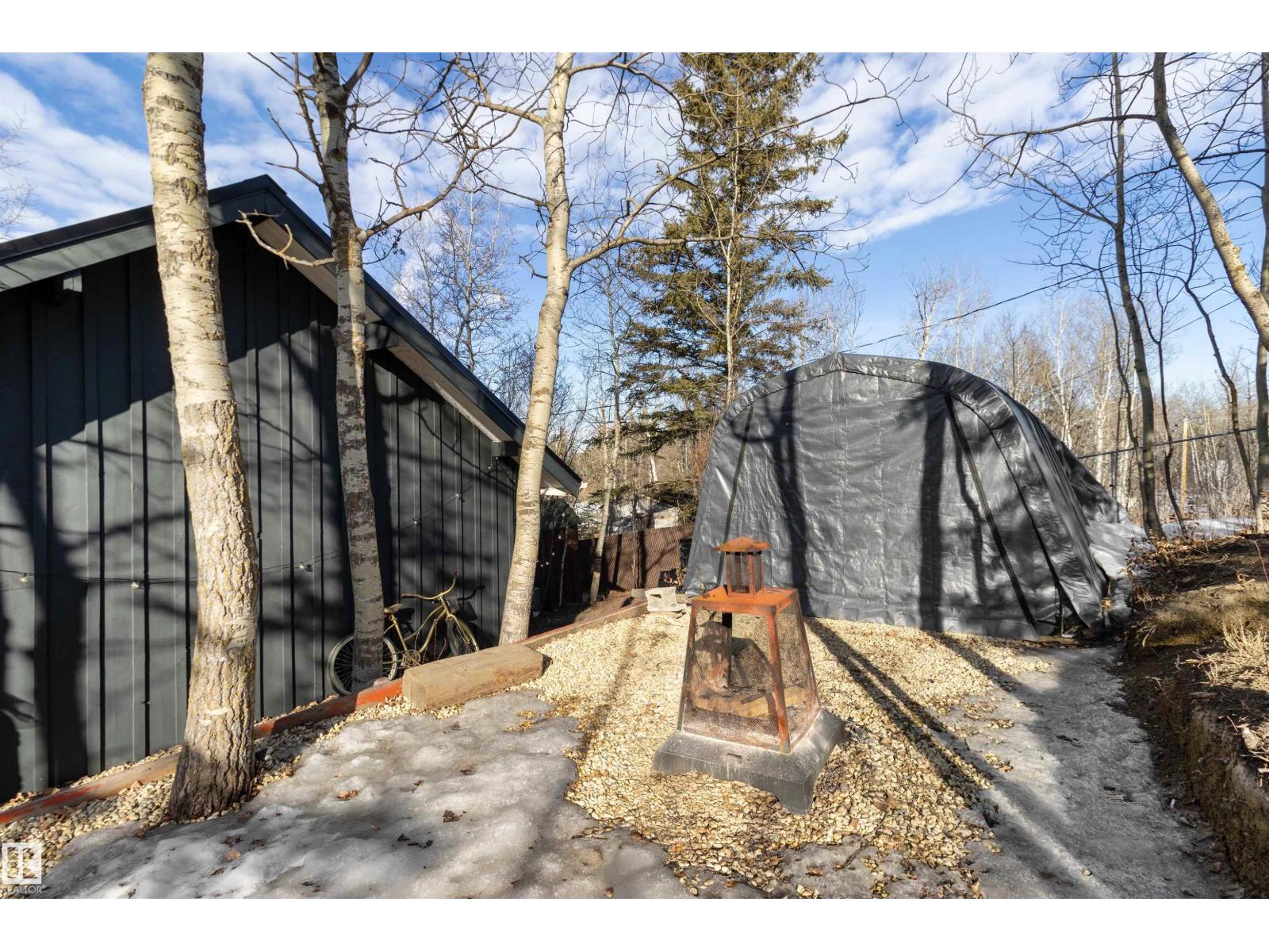 233 51268 Range Road 204