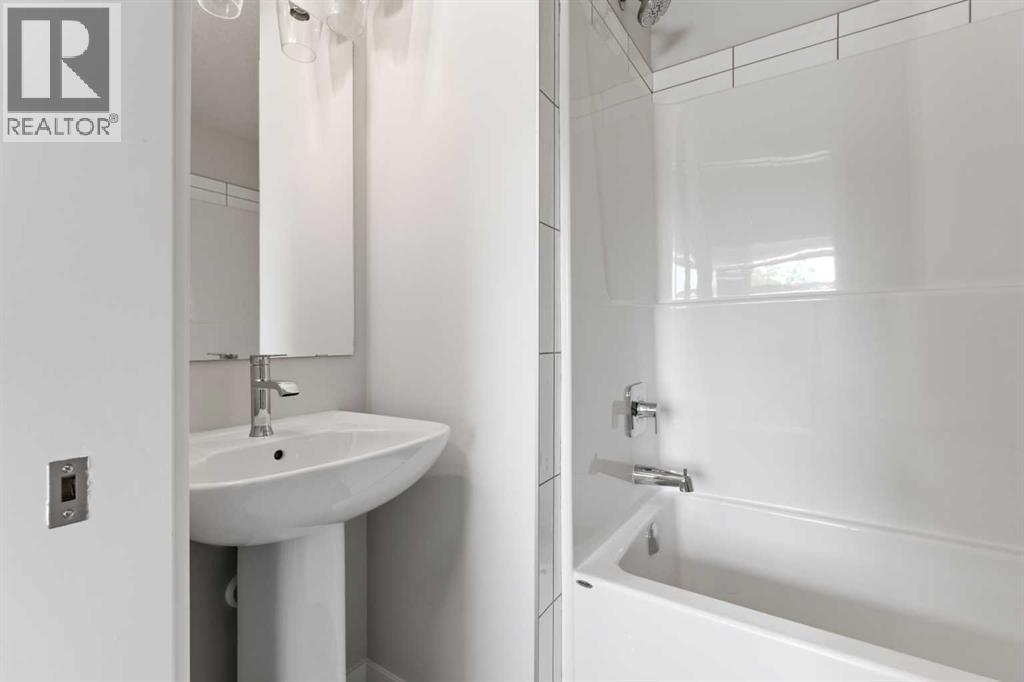 113, 285 Chelsea Court