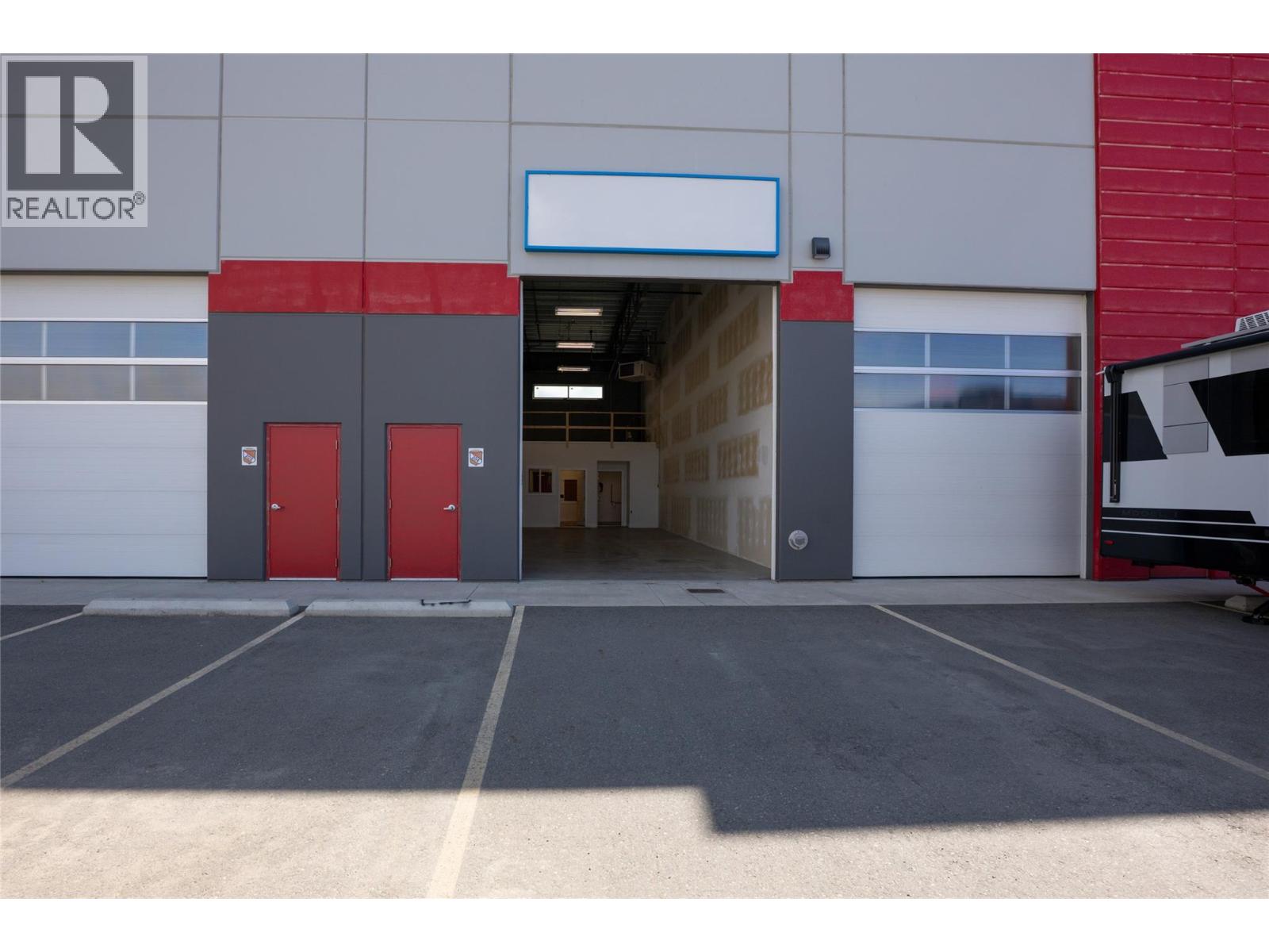 211 Andover Crescent