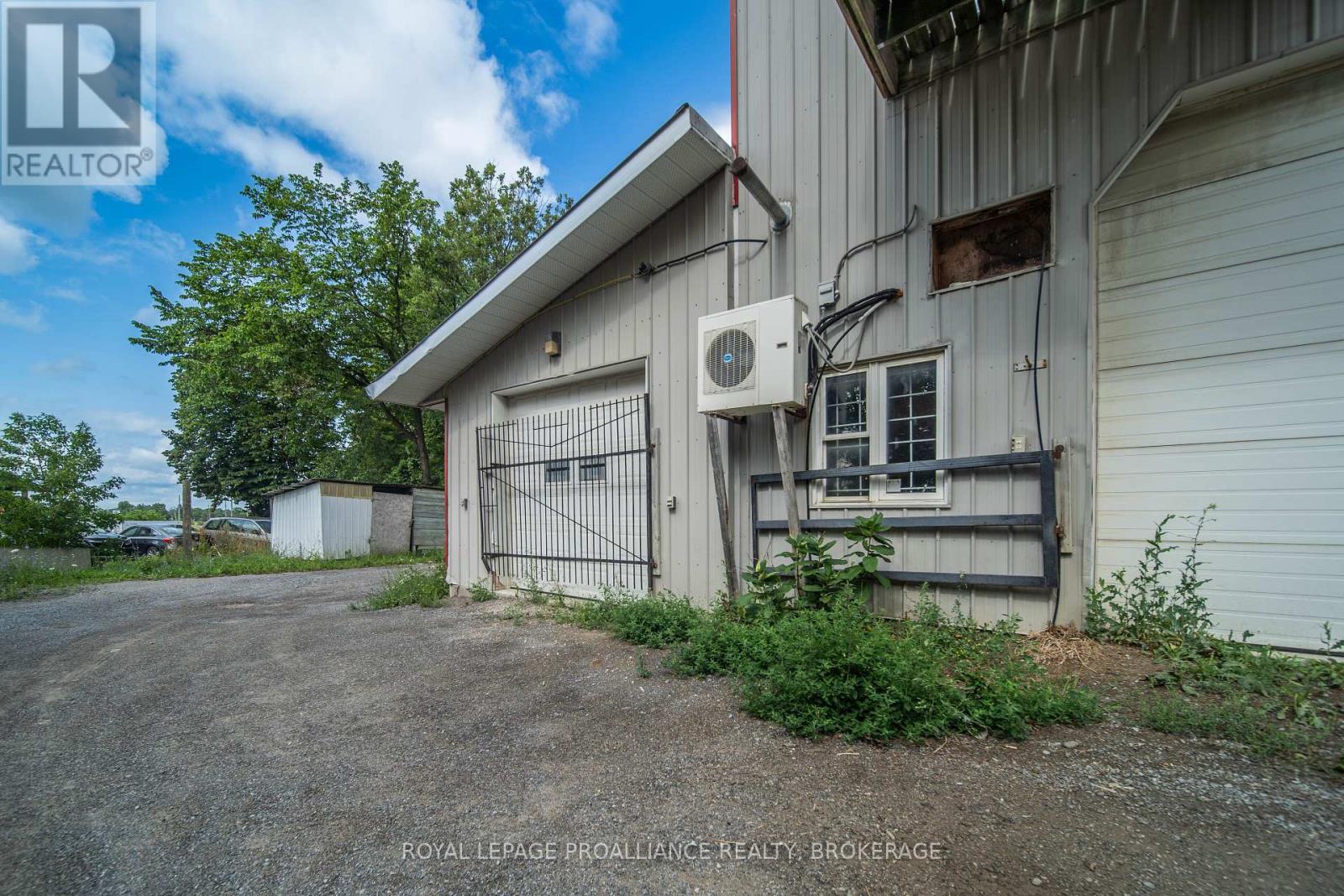 3832 PERTH ROAD