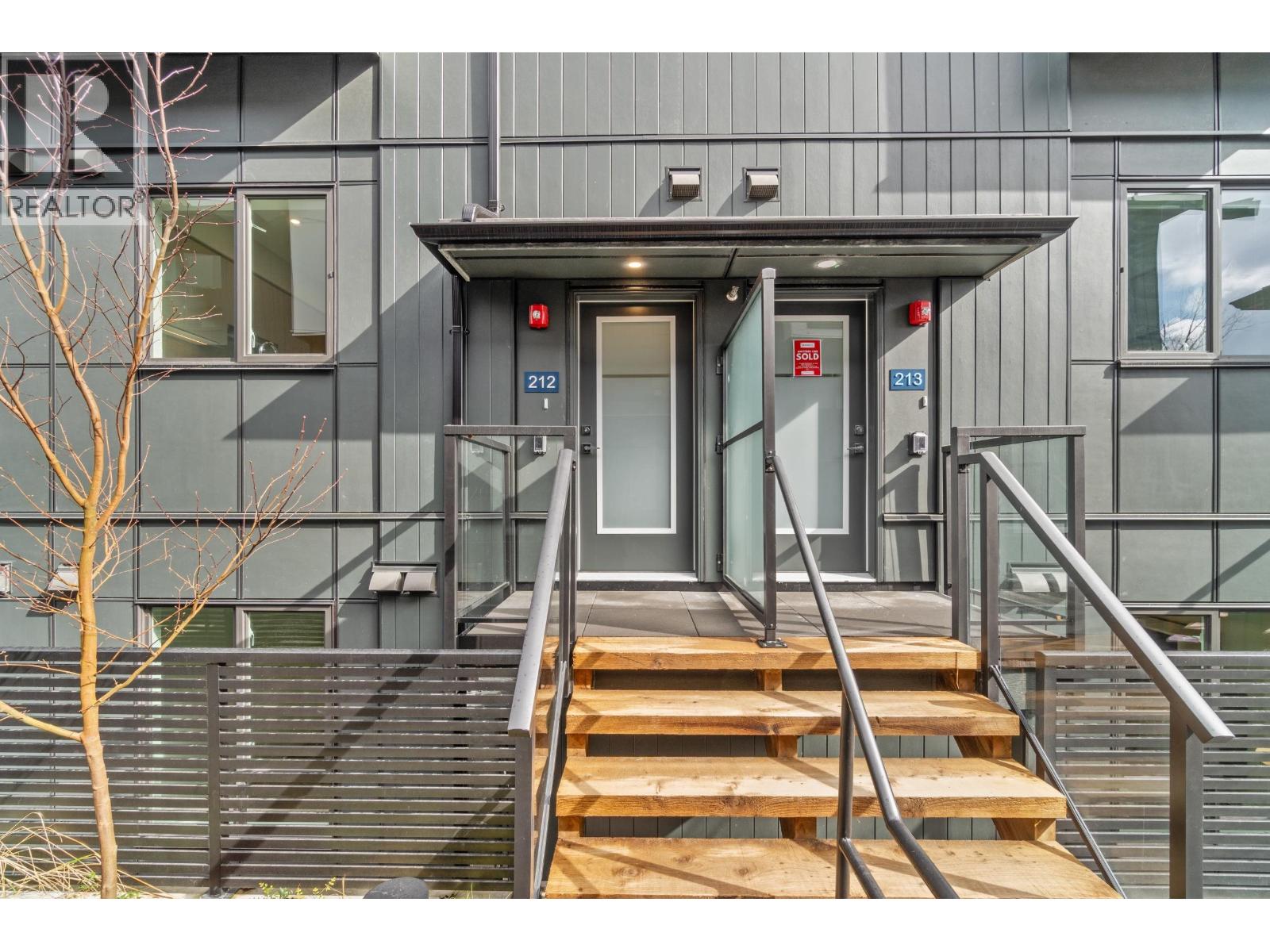 203 7161 17TH AVENUE