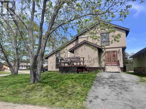 200 Country Club PL Sault Ste. Marie ON P6A6A3