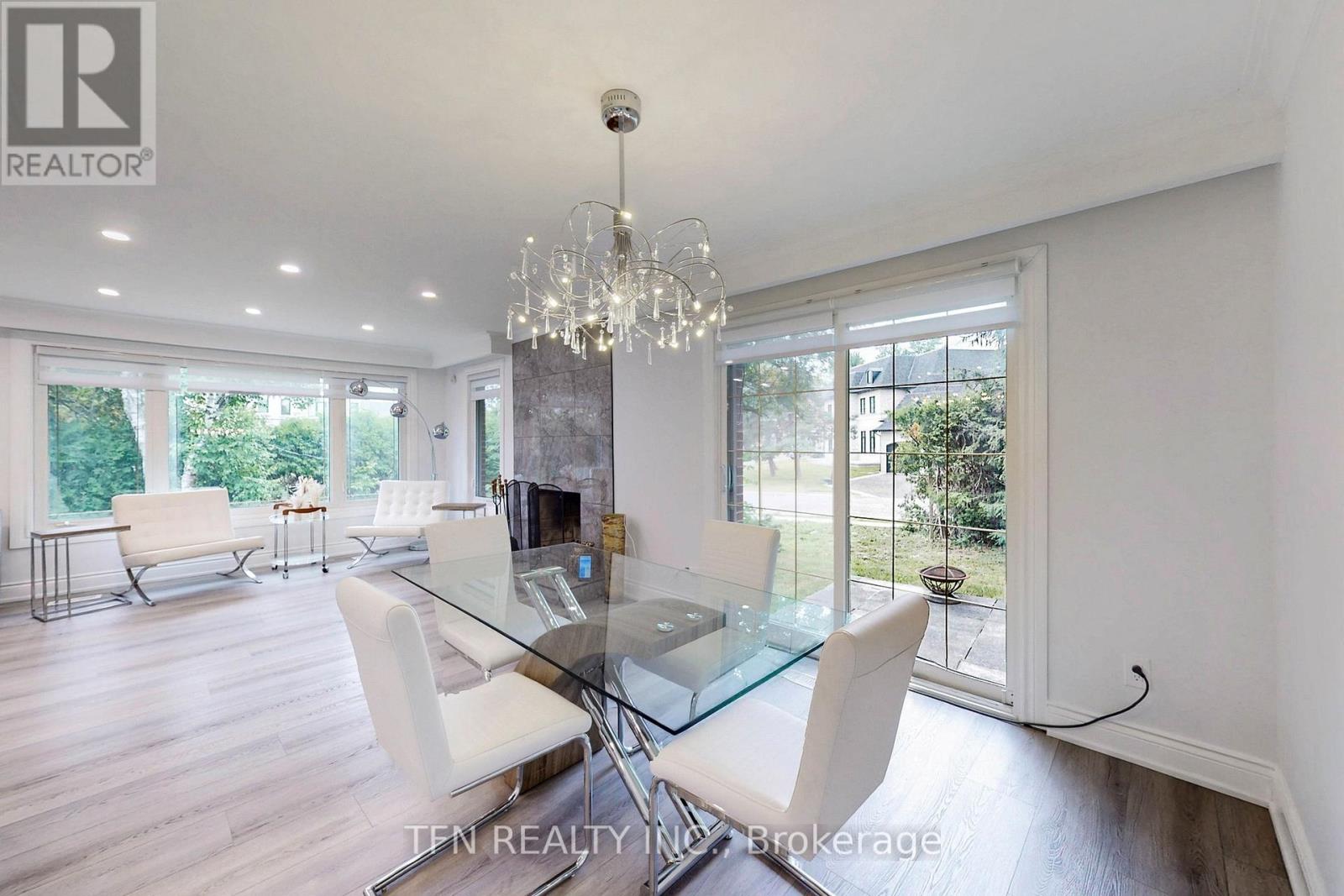 26 CLARIDGE DRIVE