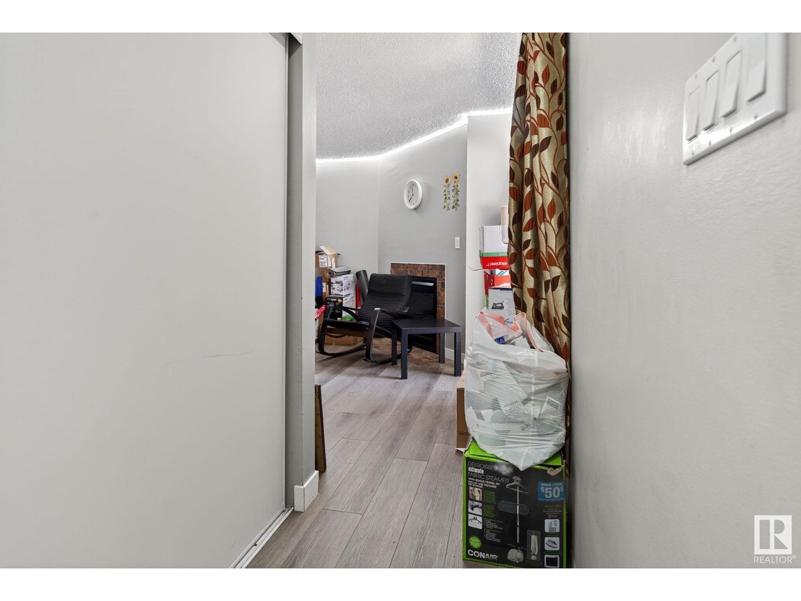 #206 10404 24 AV NW