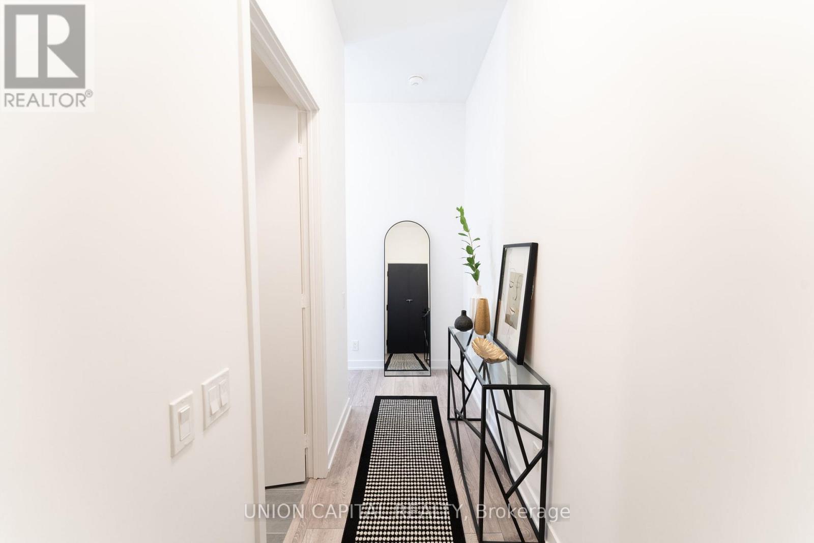 301 - 108 PETER STREET