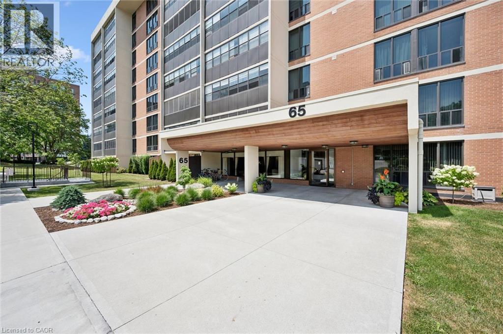 65 WESTMOUNT Road N Unit# 304