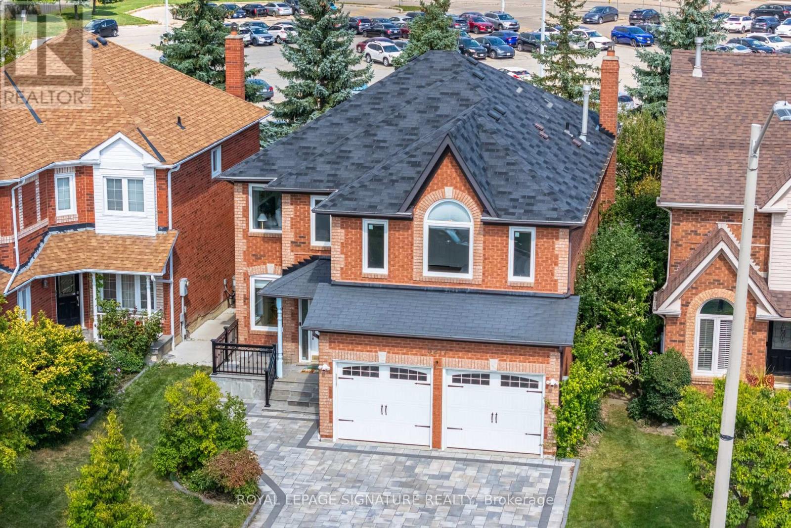 5217 FALLINGBROOK DRIVE