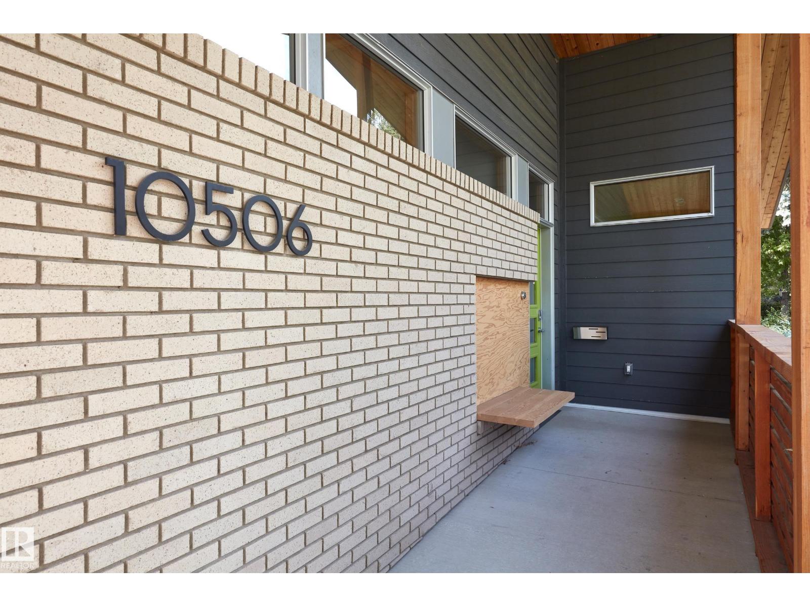 10506 137 ST NW