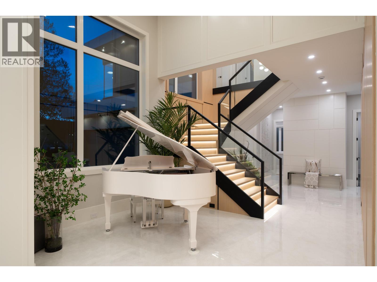 8060 MINLER ROAD