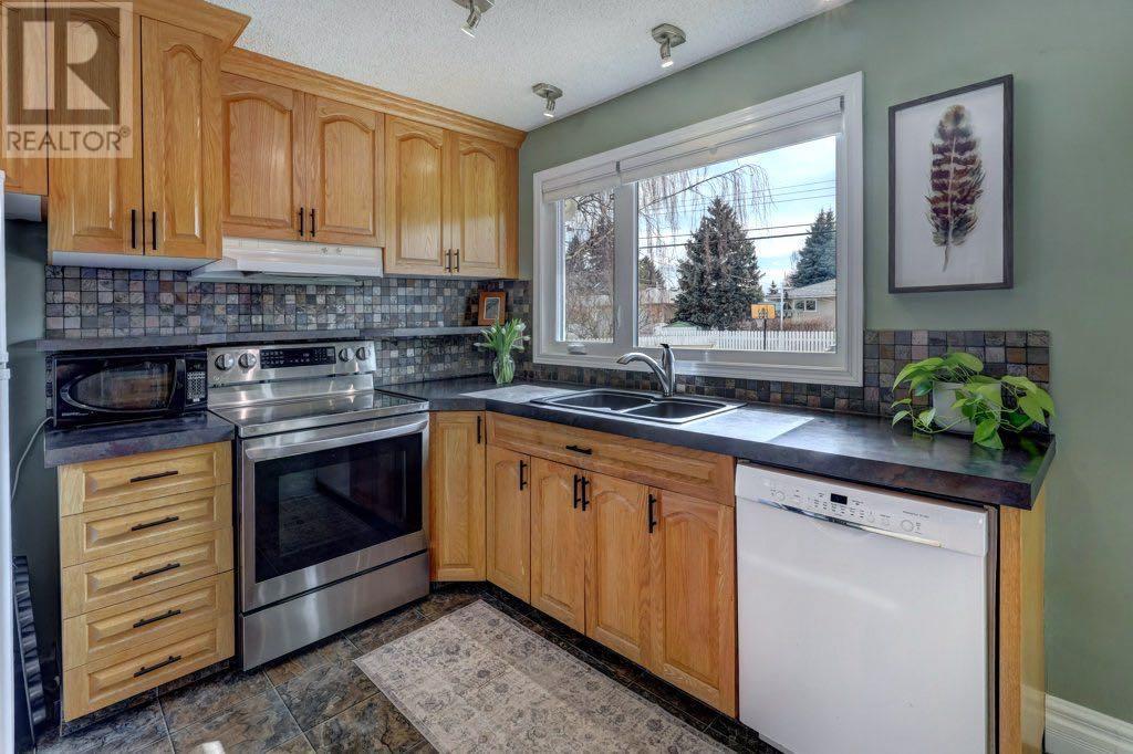 36 Allandale Close SE