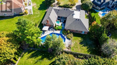 592 MANORWOOD COURT Waterloo ON N2K3L7