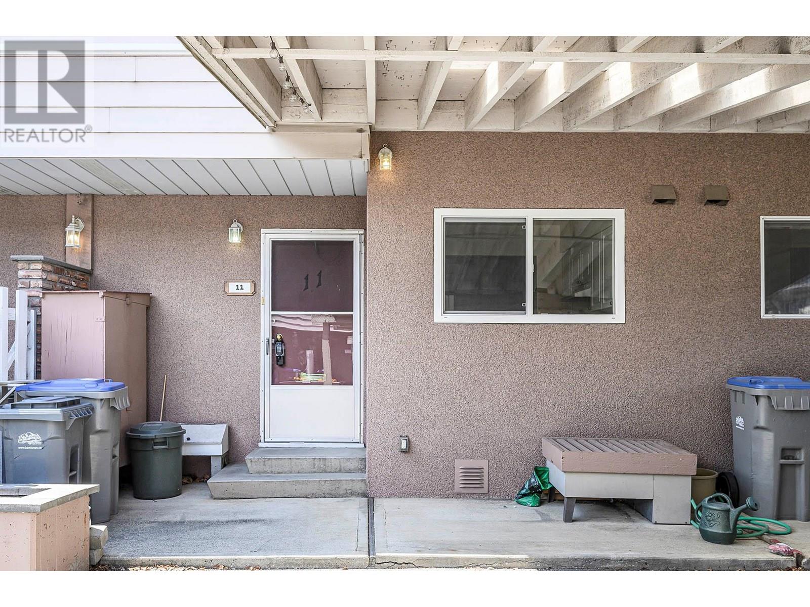 1980 GLENWOOD Drive Unit# 11