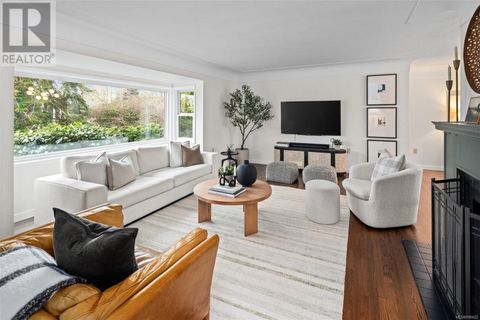 2764 Dorset Rd Oak Bay BC V8R3N1