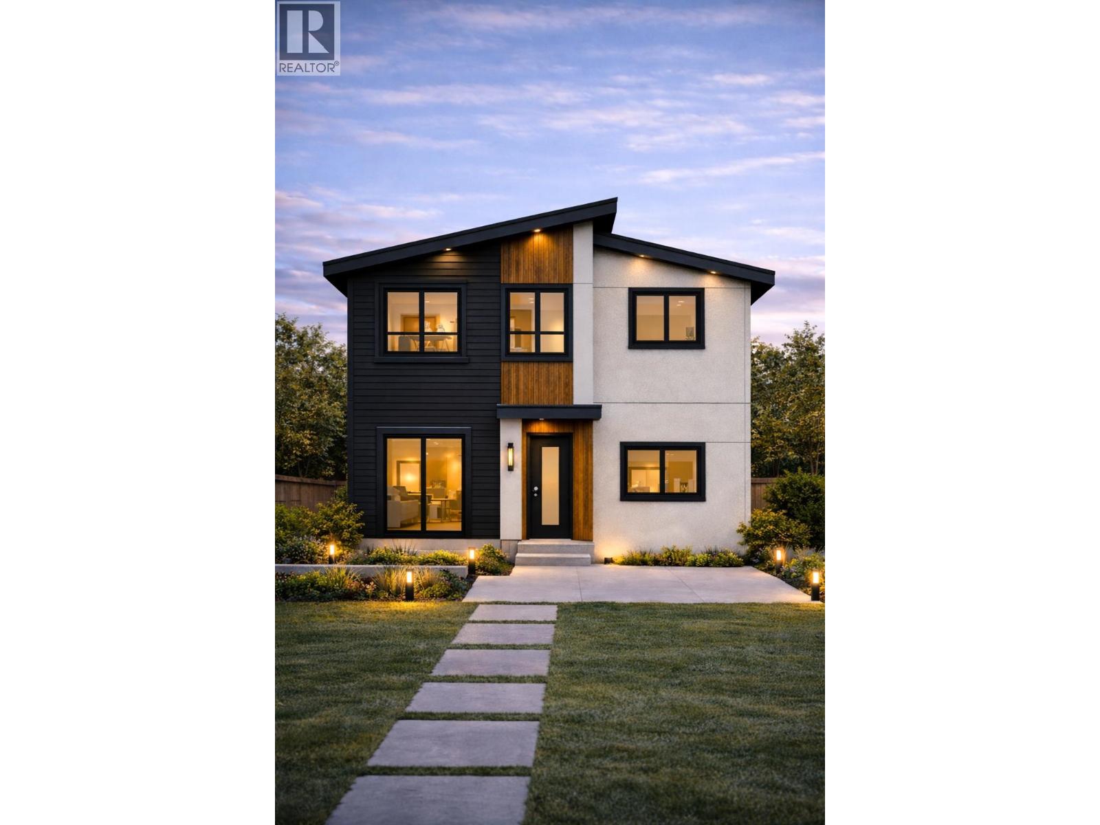 2 2850 E 43RD AVENUE