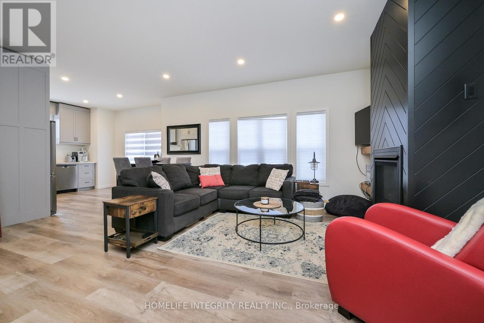 628195 15TH SIDE ROAD