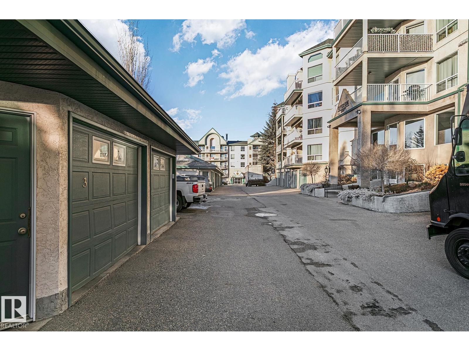 #506 182 HADDOW CL NW