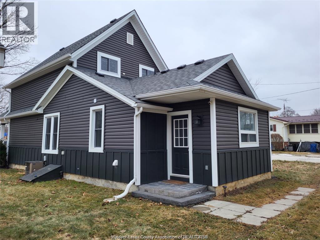Photo 1 of 29 — 21 ALICE STREET, Thamesville, ON N0P2K0