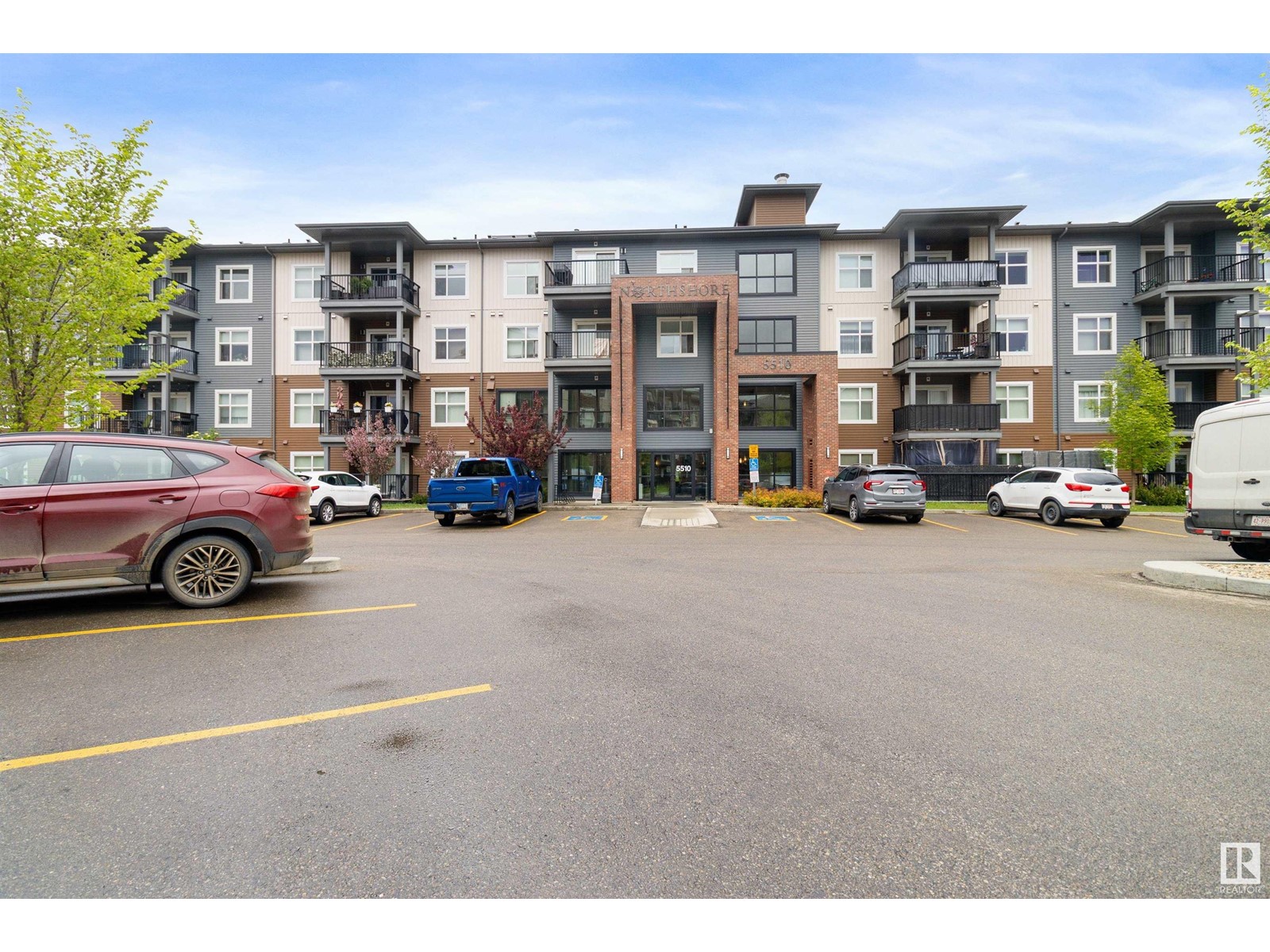 #303 5510 SCHONSEE DR NW