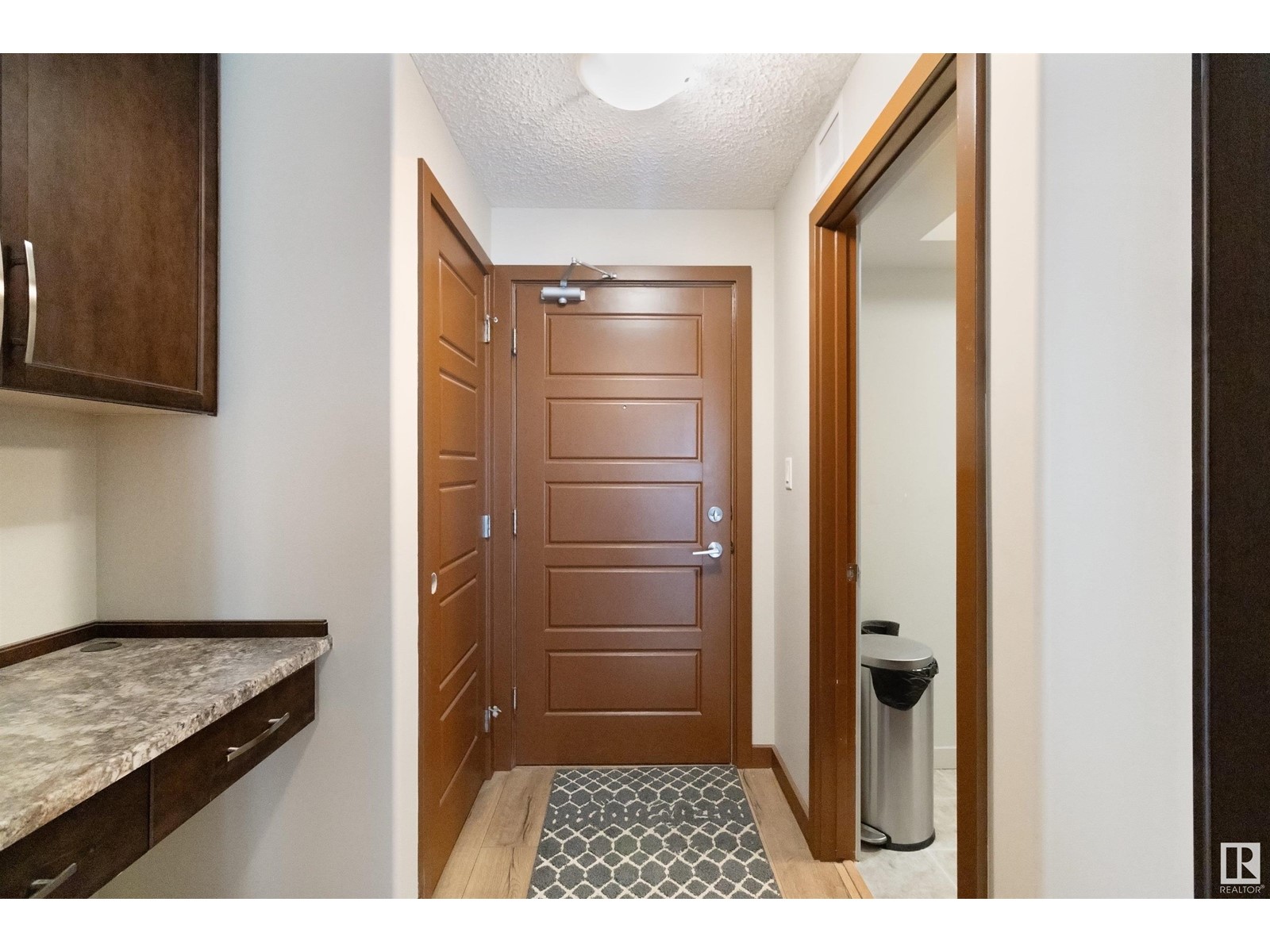 #303 5510 SCHONSEE DR NW