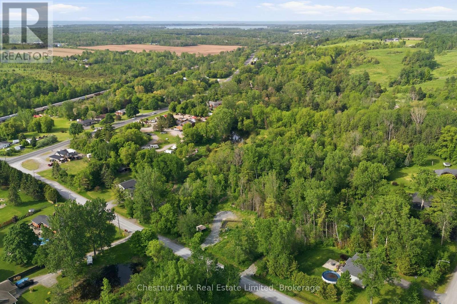 40 WHISPERING WOODS DRIVE