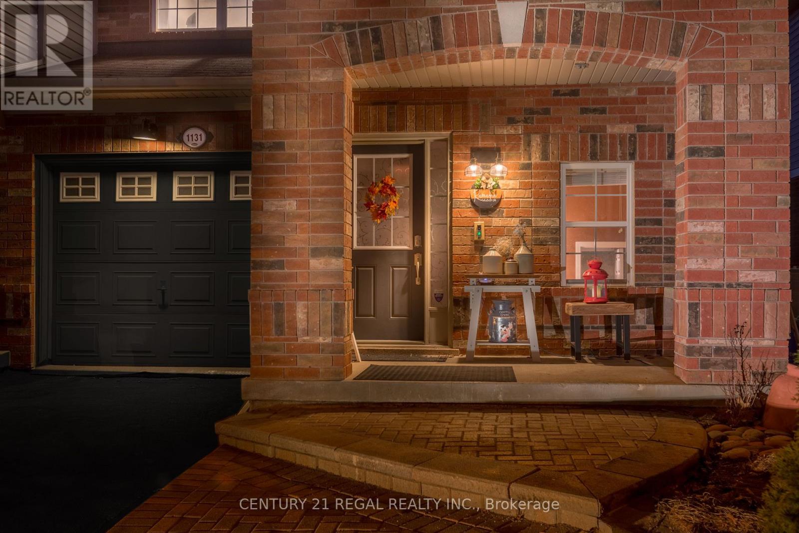 1131 RIDDELL CRESCENT