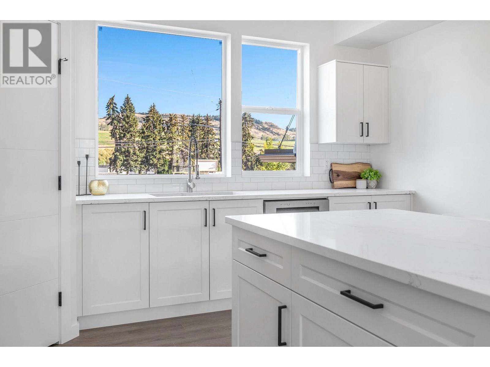 5661 Okanagan Landing Road Unit# 5 Lot# SL1