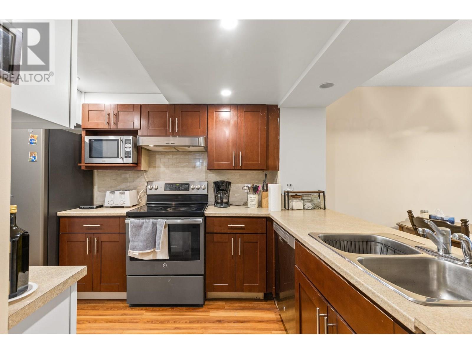 2125 Burtch Road Unit# 410