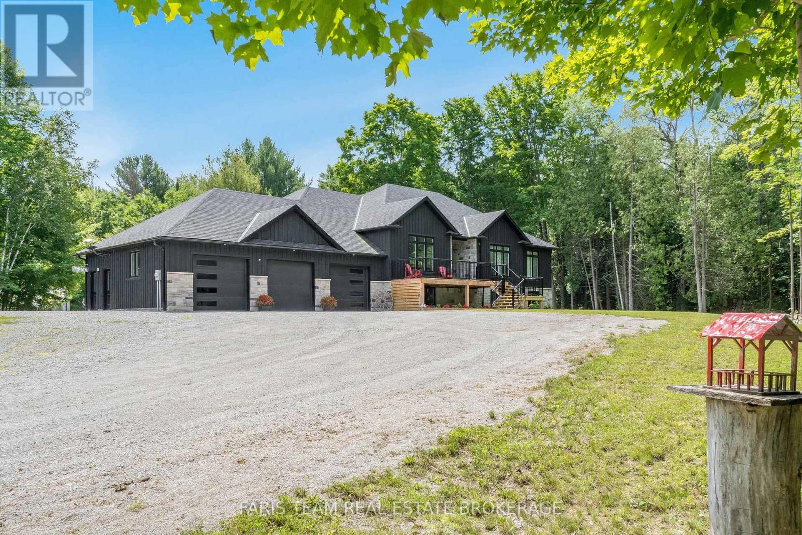 151 MOUNT SAINT LOUIS ROAD E