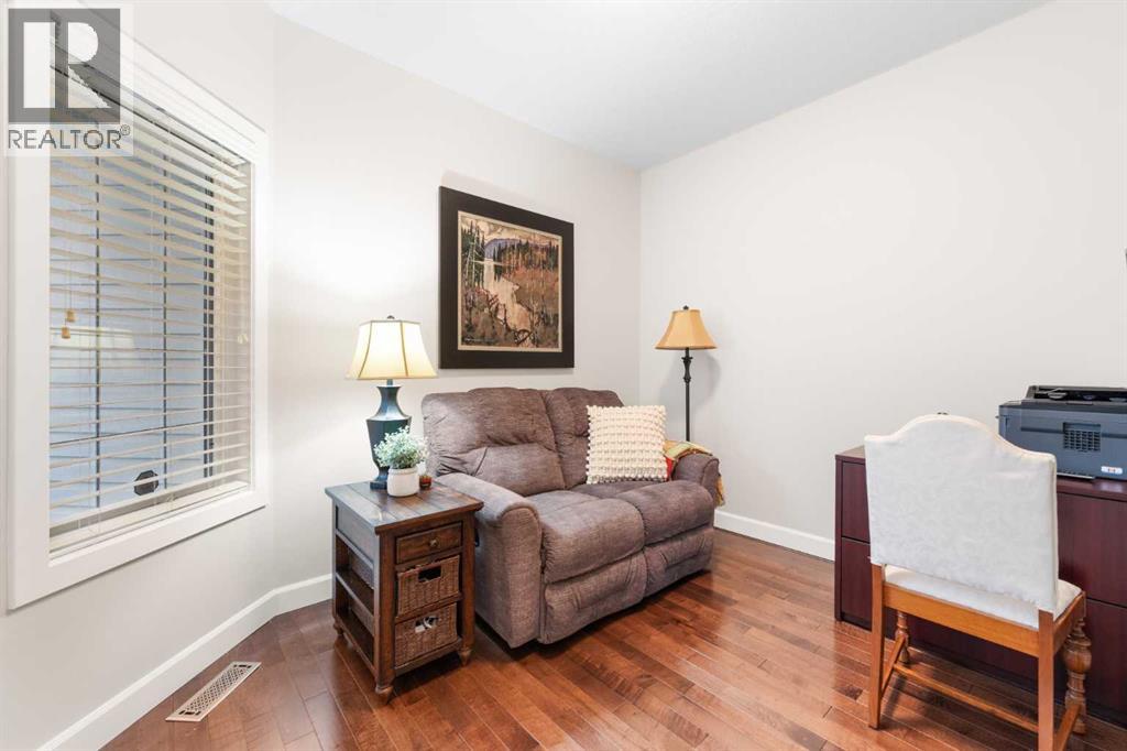 71 Chaparral Close SE