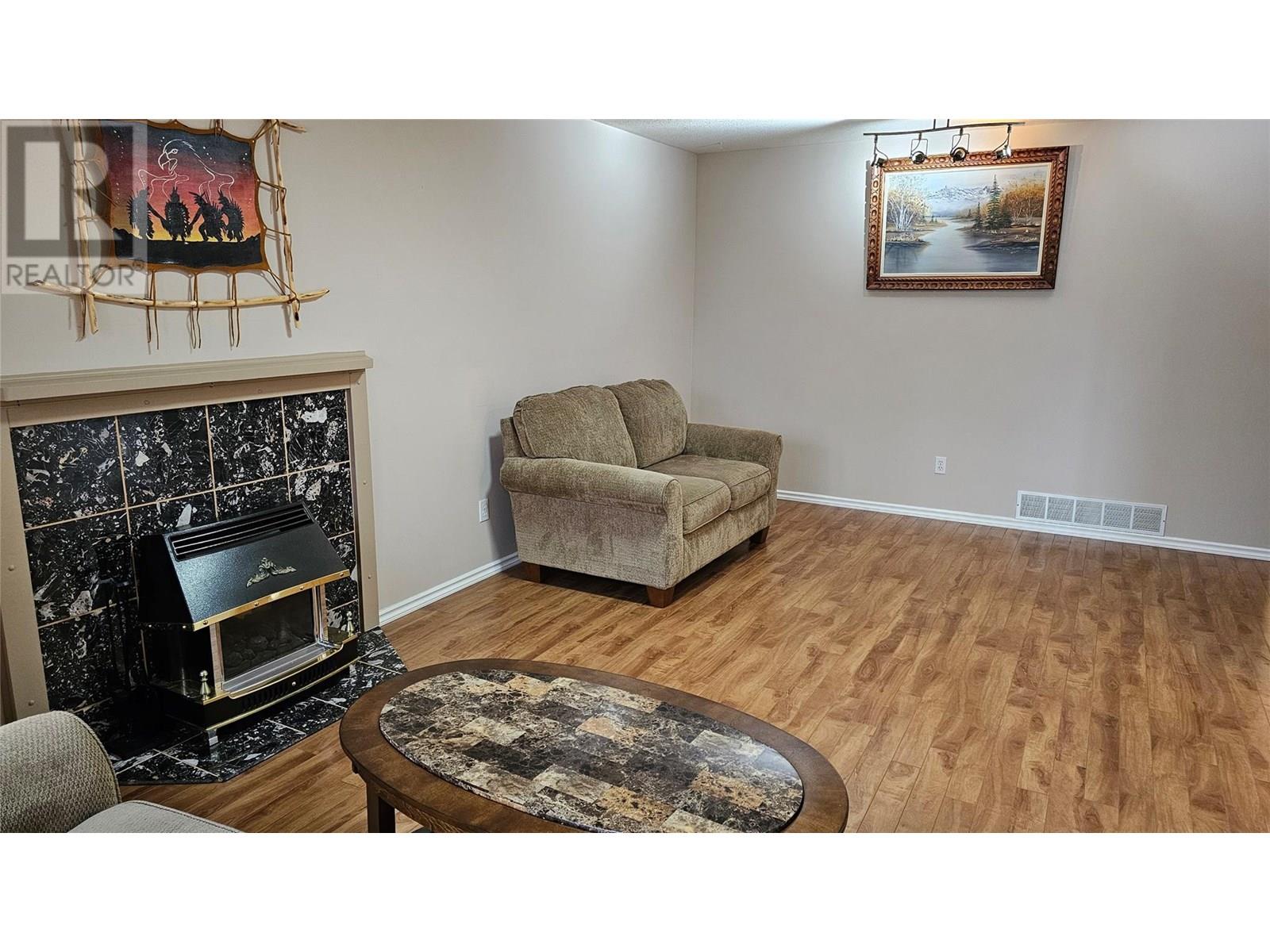 221 Sandpiper Crescent