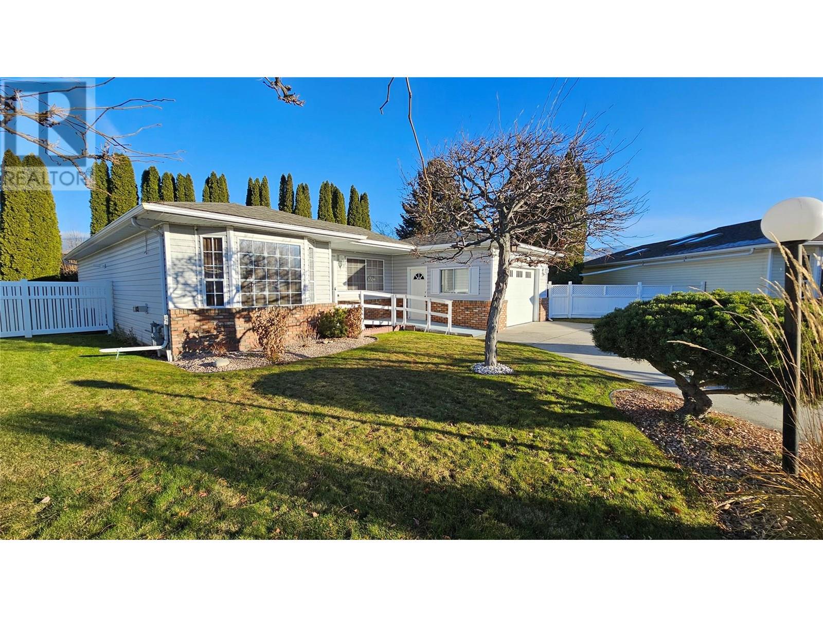 221 Sandpiper Crescent