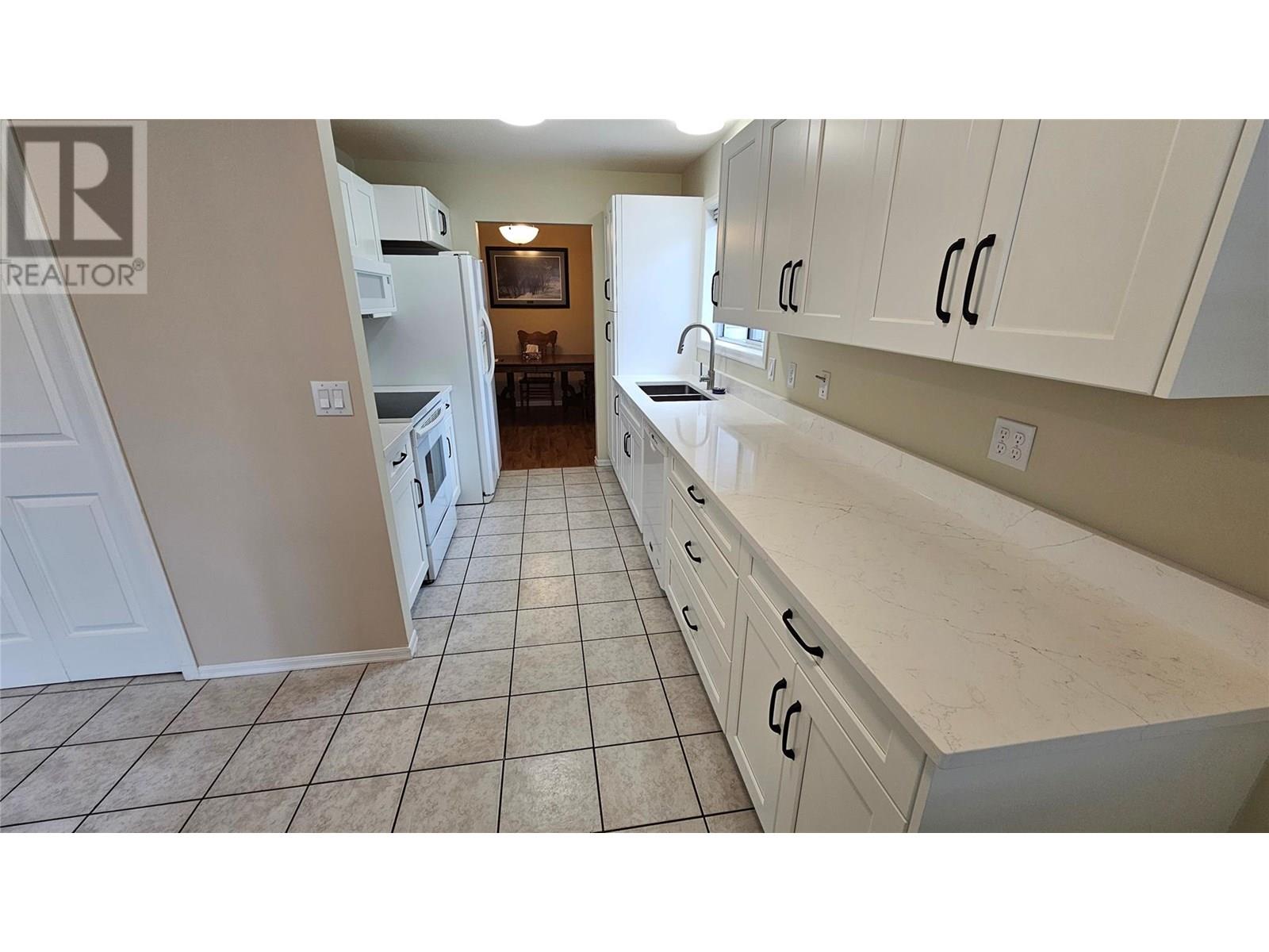 221 Sandpiper Crescent