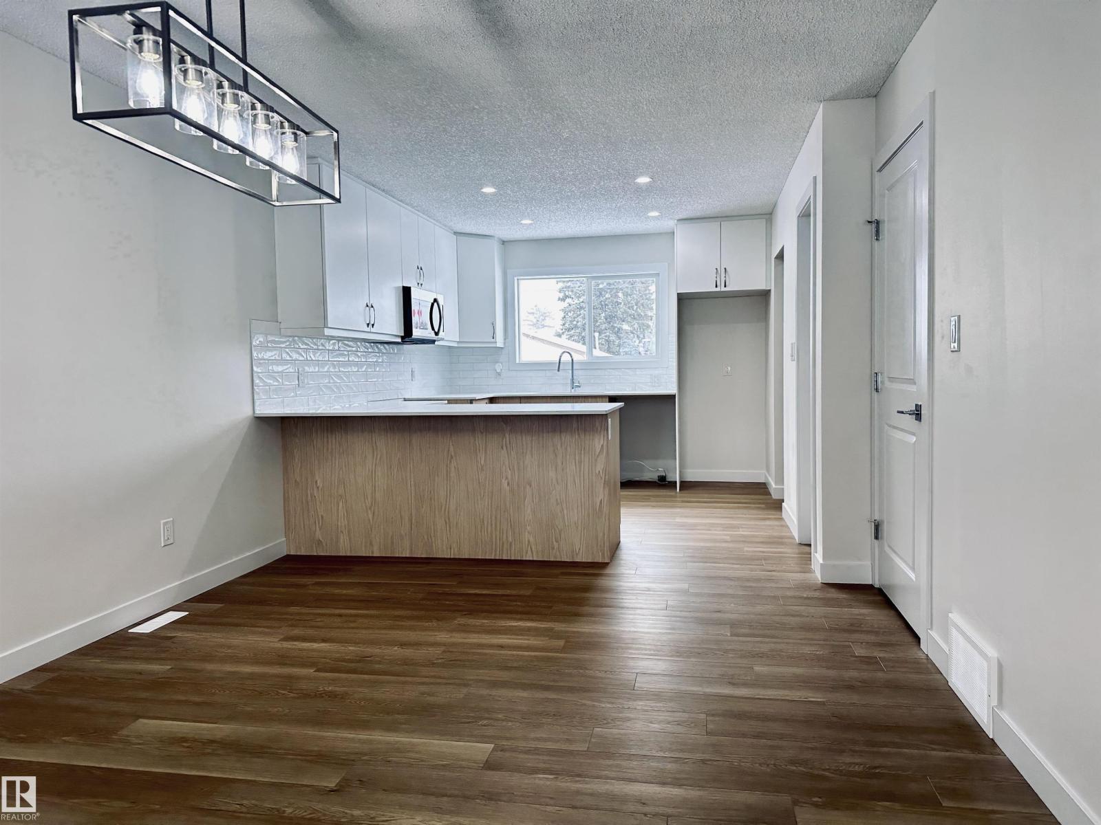4843 115 AV NW