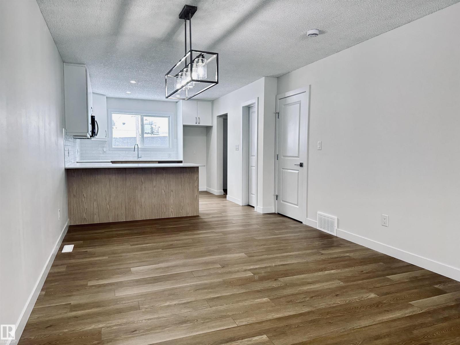 4843 115 AV NW