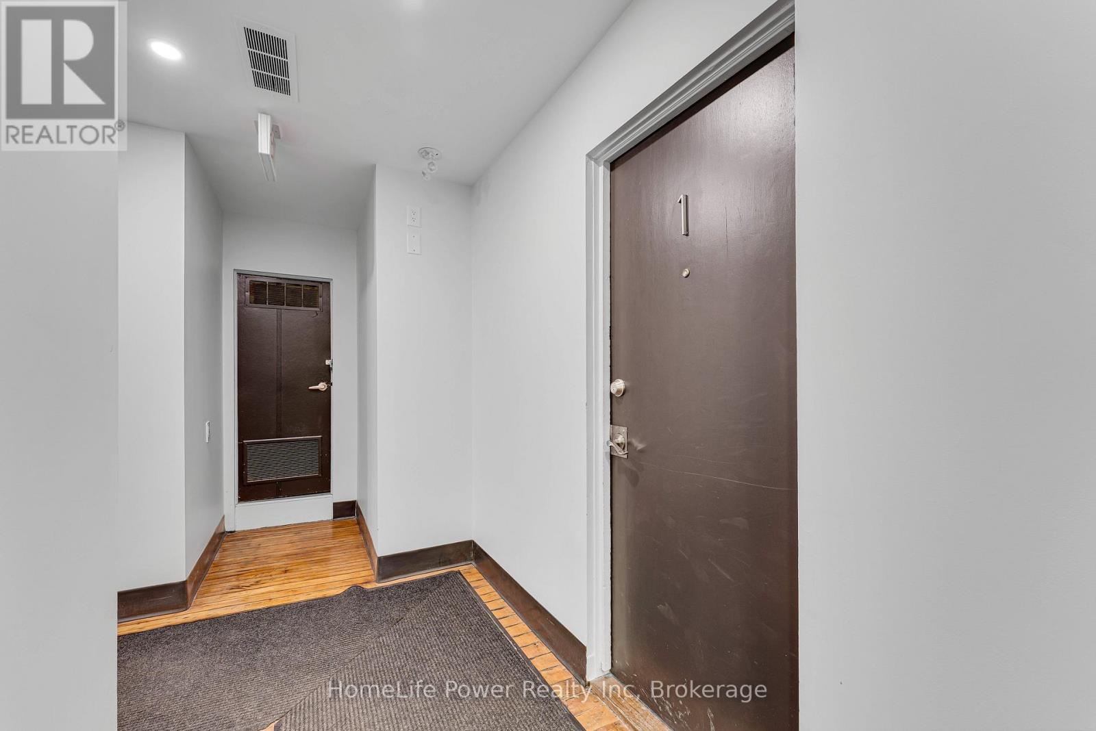 207 WELLINGTON STREET