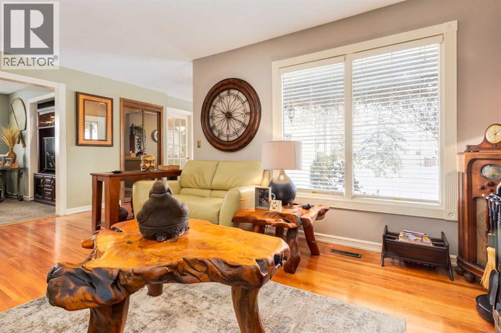 21 Midridge Green SE