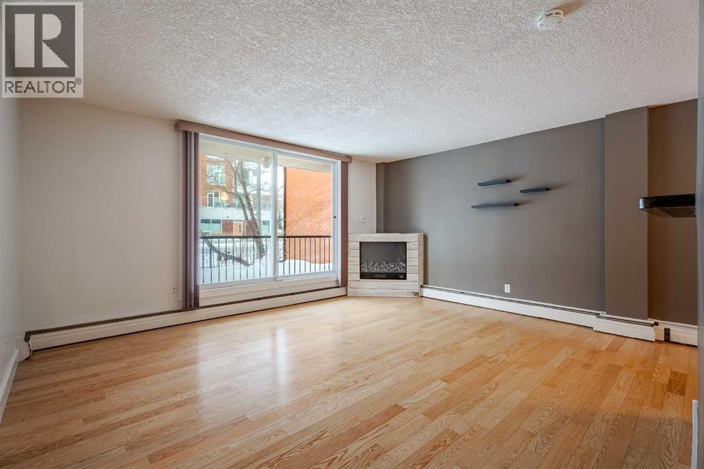 105, 934 2 Avenue NW