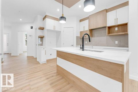 402 Crystal Creek link Leduc AB T9E1N3