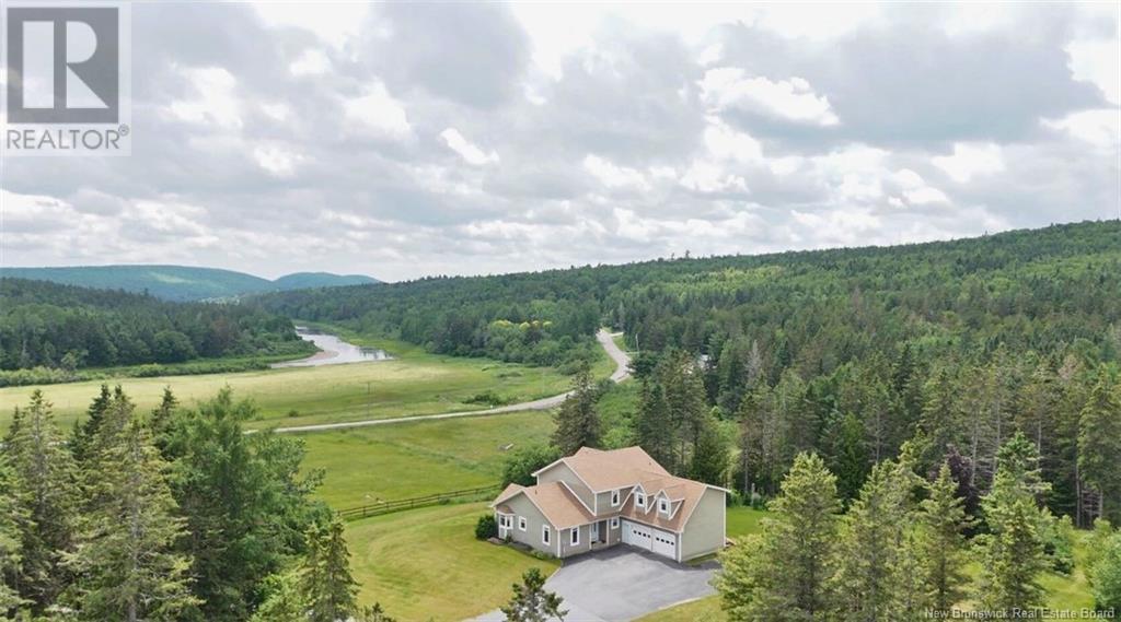 560 Lakeside Road