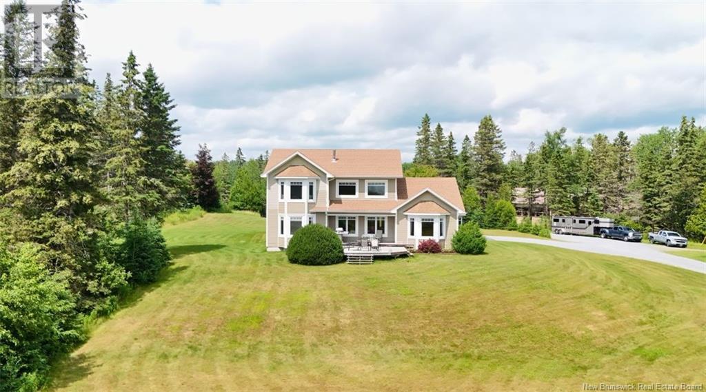 560 Lakeside Road