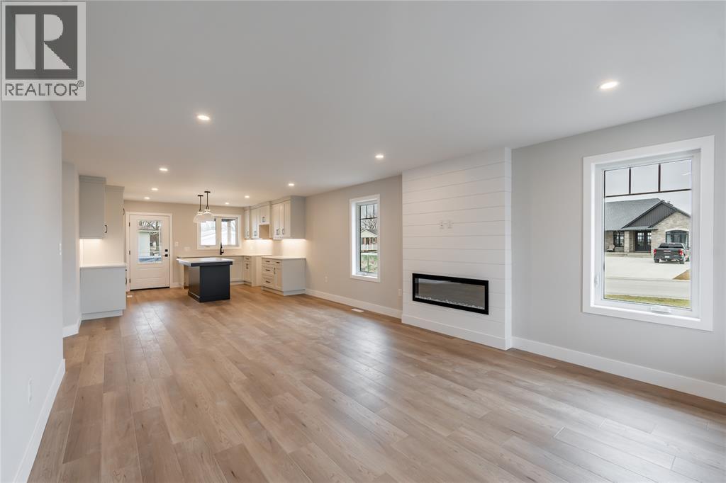 4001 GREENWOOD DRIVE