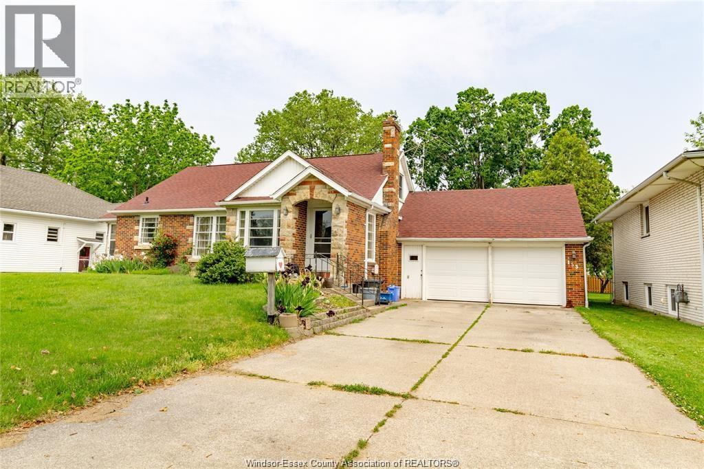 153 TALBOT STREET West