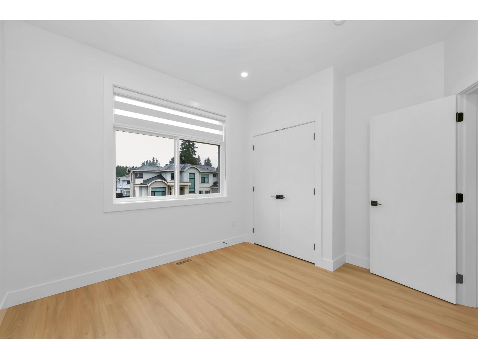 8 2168 VINEWOOD STREET